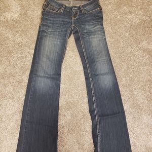 Buckle jeans